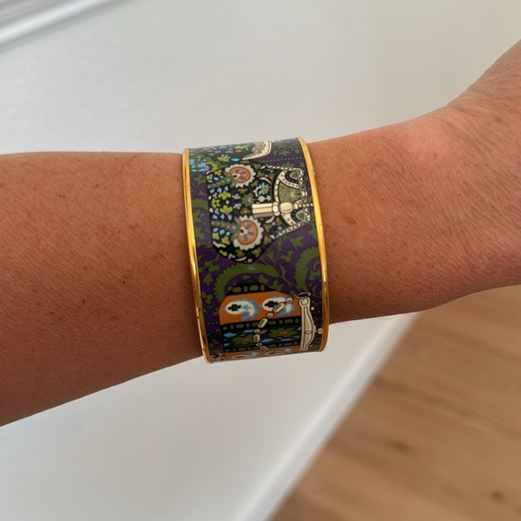 Hermes Bangle Bracelet - Coin Purse Printed Enamel w/ Gold Plating, Collectible - Picture 11 of 11